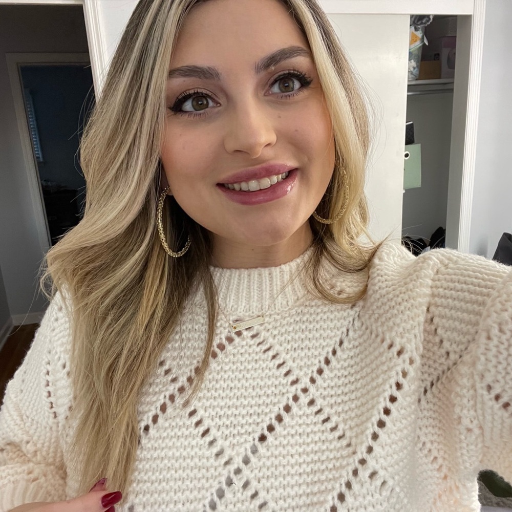 Meet your Posher, Danielle